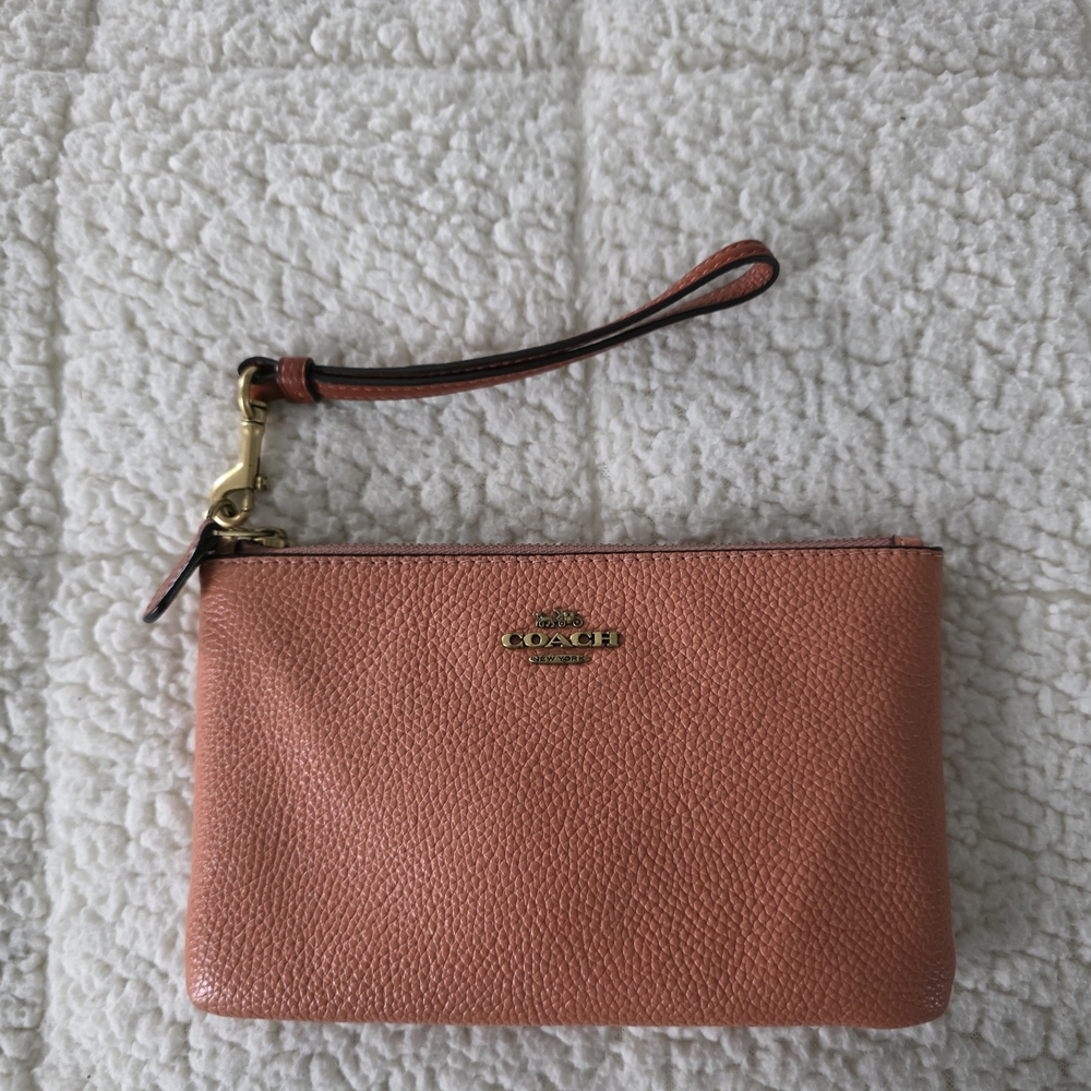 Coach Coral Wristlet Clutch - Pebbled Leather